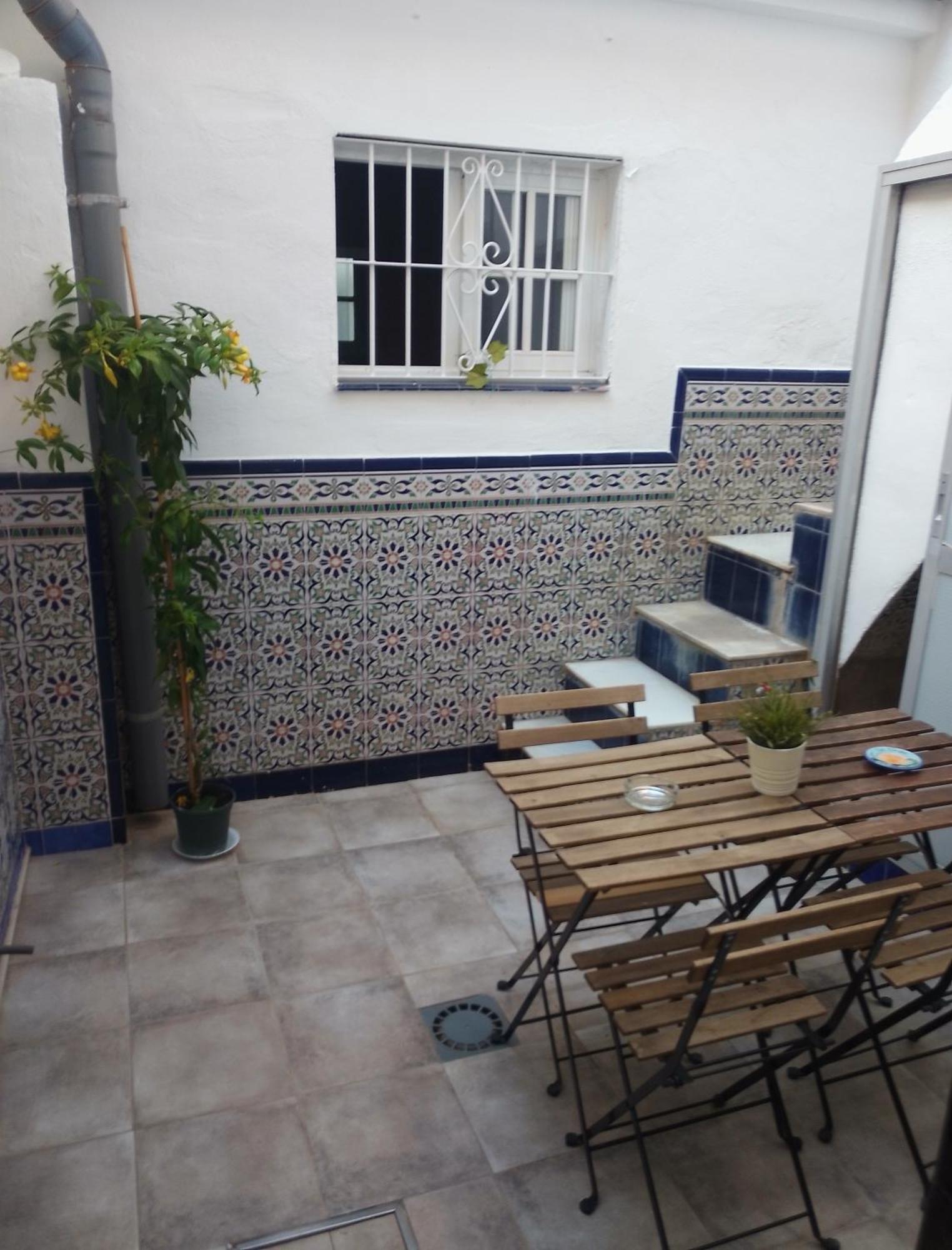 Malaga Center Rooms Luaran gambar